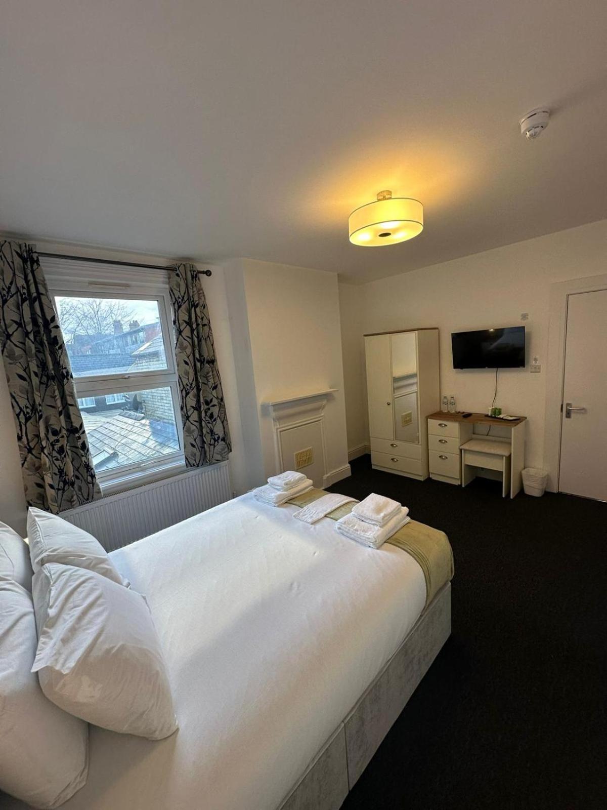 Cambridge Central Rooms - Tas Accommodations Kültér fotó